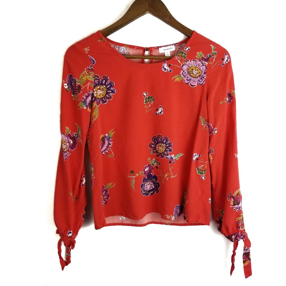 Eyeshadow Red Floral Split Sleeve Keyhole Boho Top